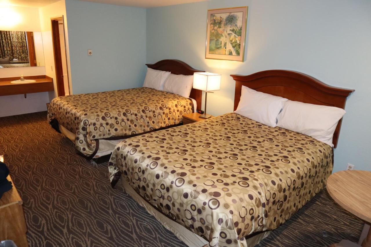 Silver Sands Motel Флорънс Екстериор снимка