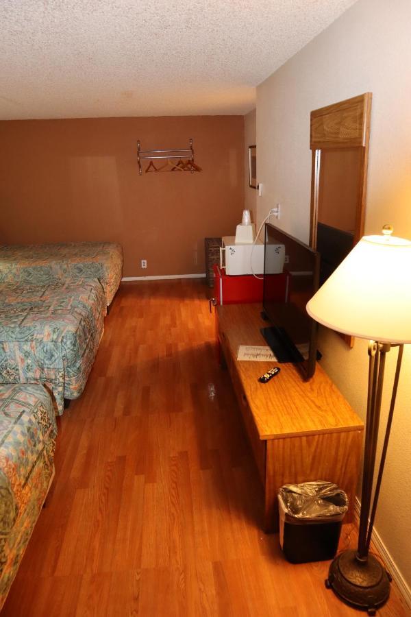 Silver Sands Motel Флорънс Екстериор снимка