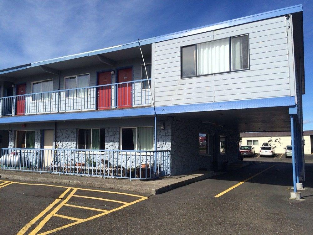 Silver Sands Motel Флорънс Екстериор снимка