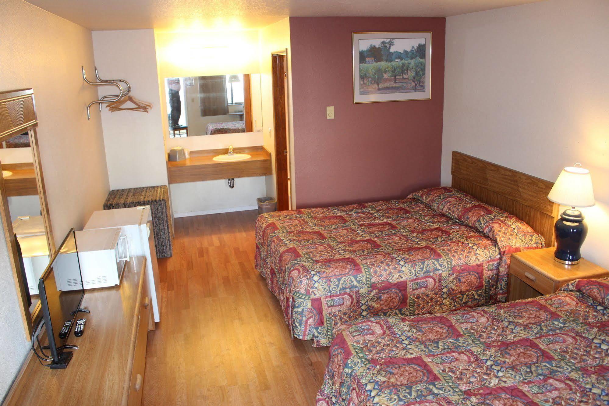 Silver Sands Motel Флорънс Екстериор снимка